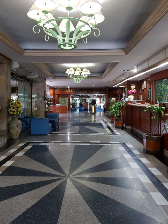 The Park Hotel Sukhumvit 7 Bangkok Exteriér fotografie